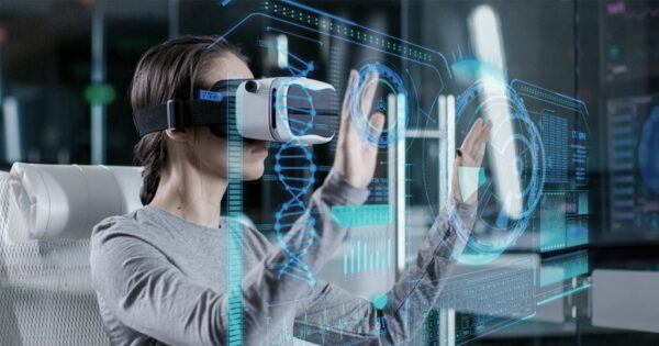 Miten yritykset hyödyntävät lisättyä ja virtuaalista todellisuutta (AR ja VR)